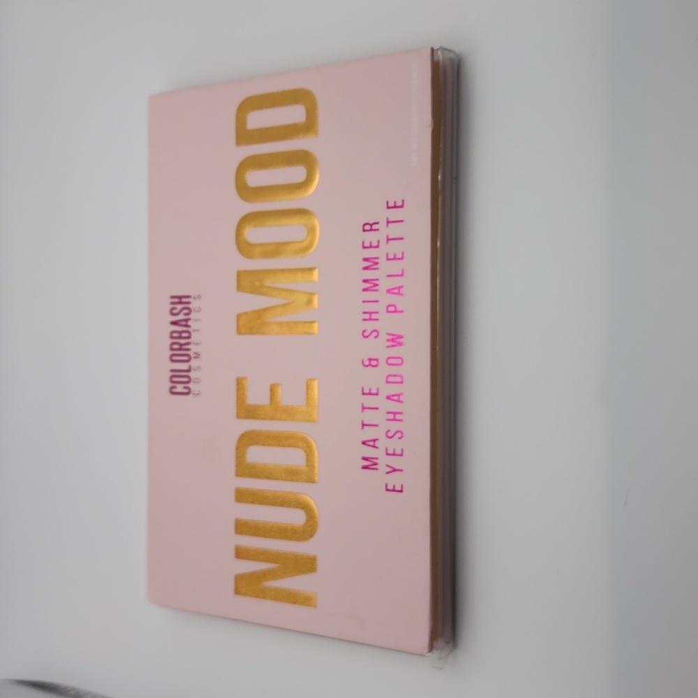 NWT Colorbash Cosmetics NUDE MOOD Matte & Shimmer Eyeshadow Palette